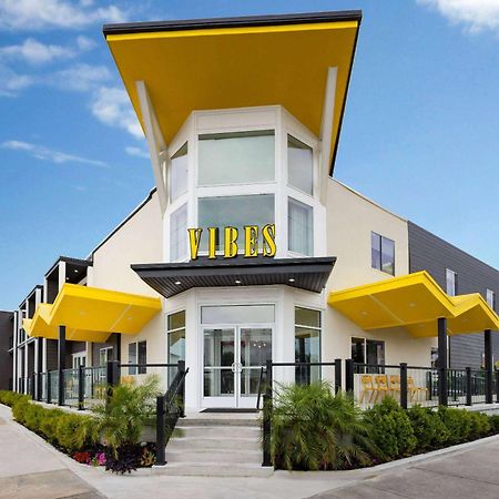 The Vibes Hotel, Trademark Collection By Wyndham Вілдвуд Екстер'єр фото