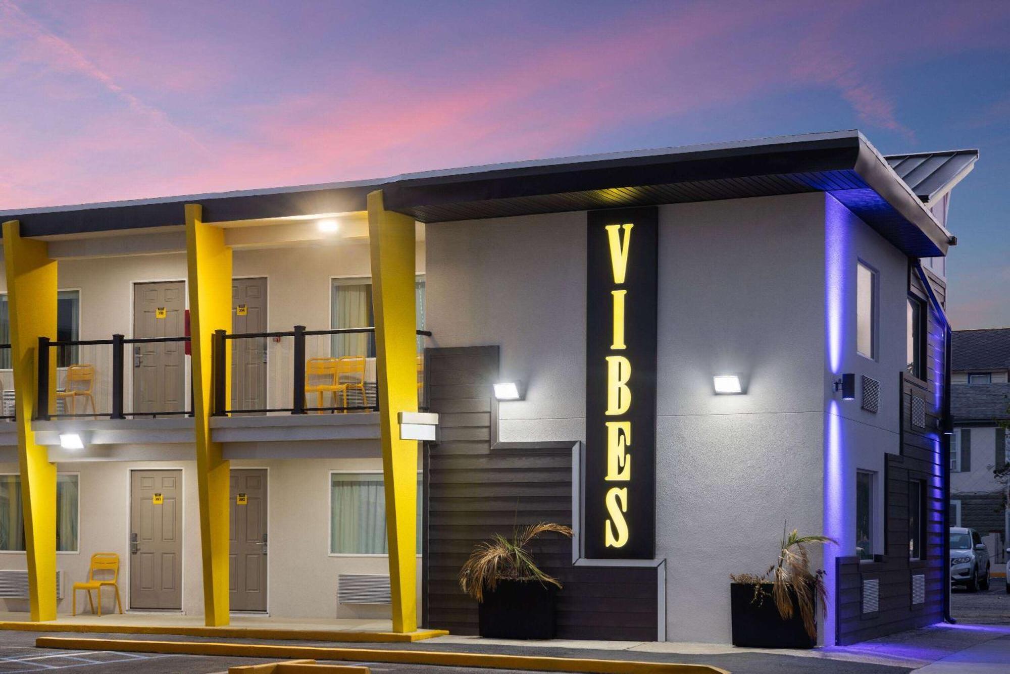 The Vibes Hotel, Trademark Collection By Wyndham Вілдвуд Екстер'єр фото